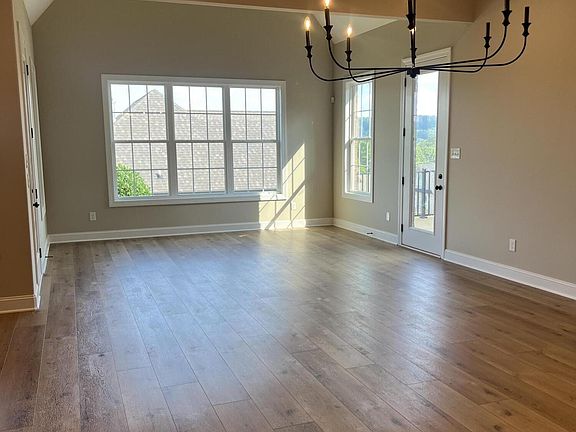 2nd image of 3806 Honeytree Ln