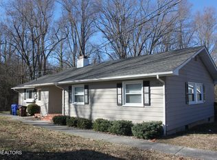 114 E Price Rd, Oak Ridge, TN 37830