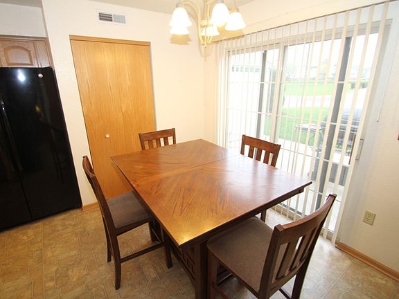 3rd image of 2207 N University Dr