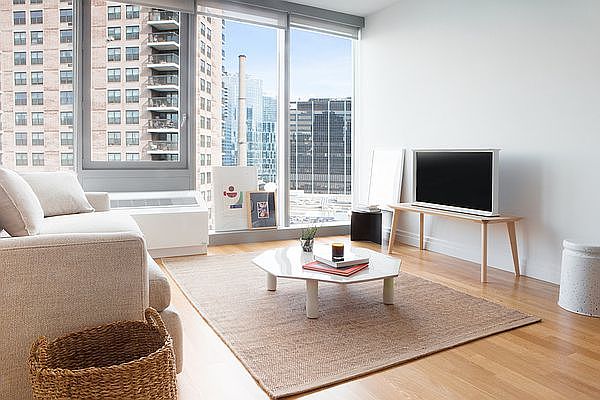 1st image of 550 W 54th St APT 1014