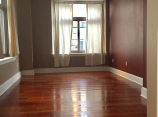 1500 Chestnut St APT 3B, Philadelphia, PA 19102