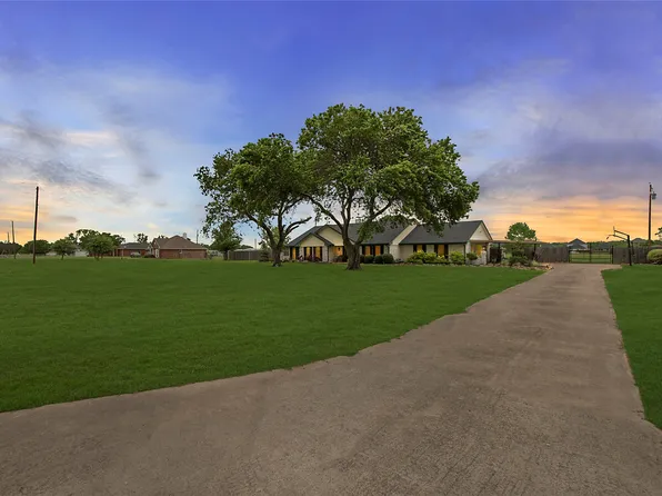 13699 Hollow Creek Dr, Forney, TX 75126