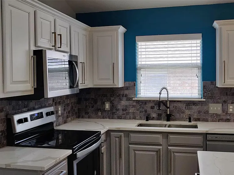 309 Riverine Way — Photo 10