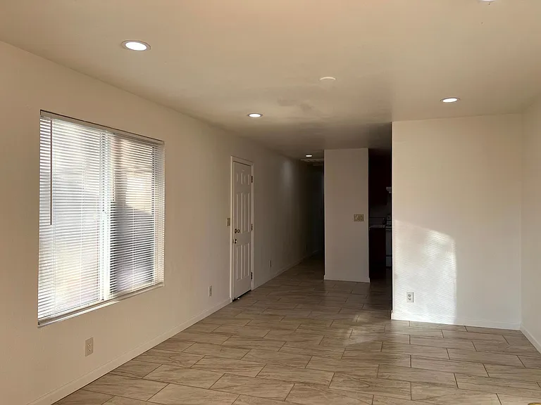 657 Chestnut St #657 — Photo 5