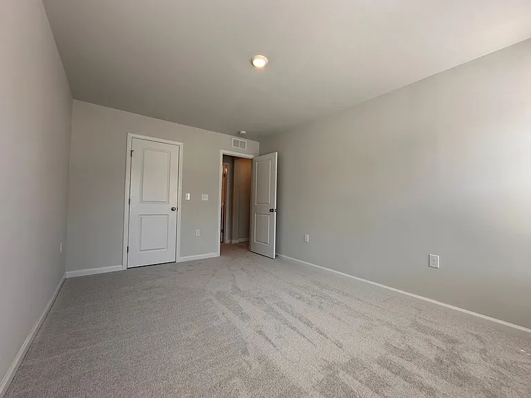 5927 Woodlawn Dr — Photo 16