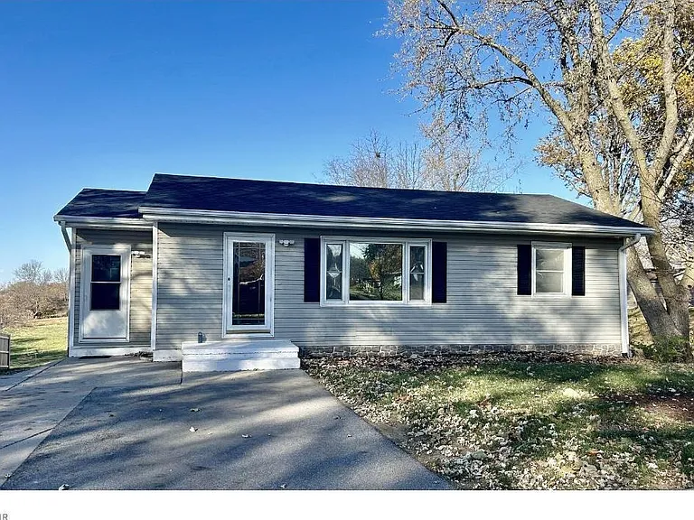 1206 W Euclid Ave — Photo 3