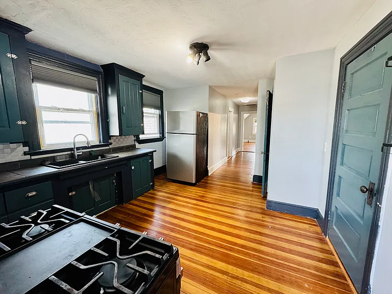 9 Beech St #3 — Photo 9