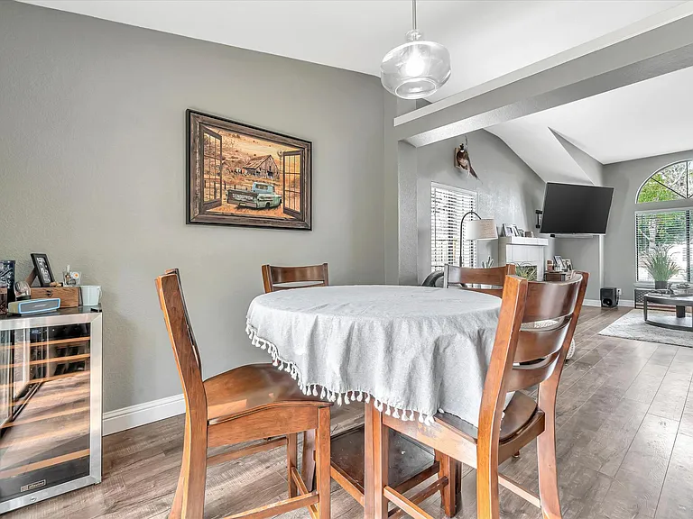 1060 Saint Andrews Dr — Photo 17
