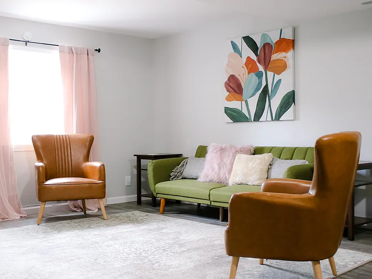 1330 Laurel St #1330 — Photo 3