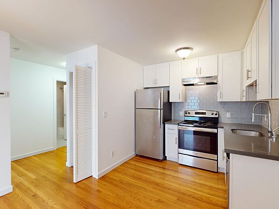 2nd image of 759 Green St #2D