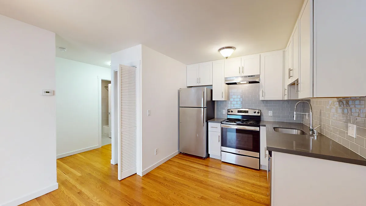 Building Photo - 759 Green St #2D