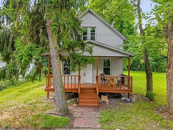 5 bed, 2230 sqft, $1,200 — Photo 2