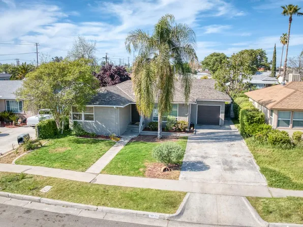 1222 W Saginaw Way, Fresno, CA 93705