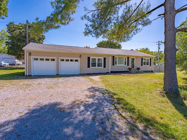 760 W Lincoln Ave, Chandler, IN 47610