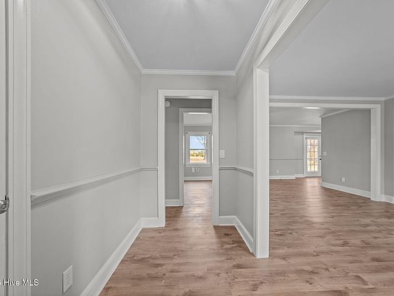 3rd image of 219 Leon Drive