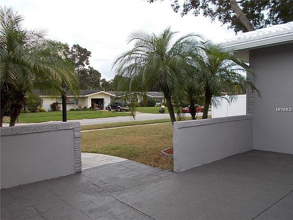 5th image of 1816 Woodridge Dr #7