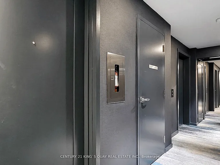 28 Wellesley St E #1501 — Photo 28