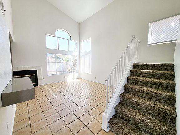 4th image of 5776 Sandtrap Ct