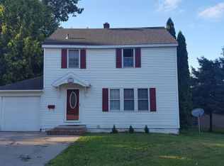 304 W Easterday Ave, Sault Sainte Marie, MI 49783