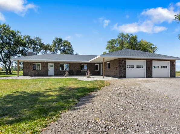 2810 392nd Ave, Bath, SD 57427