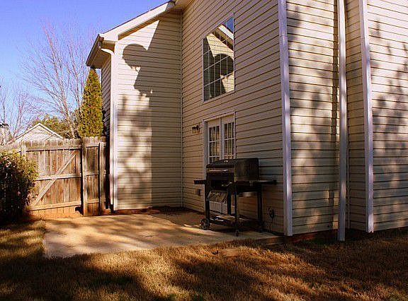 4th image of 124 Stoneforest Dr