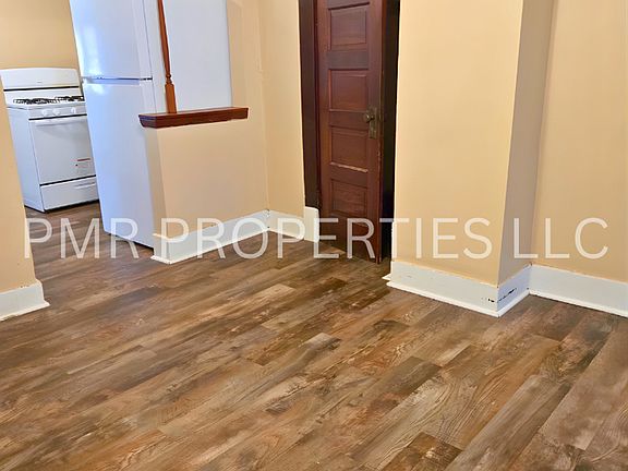 3rd image of 317 N 1st St APT 7