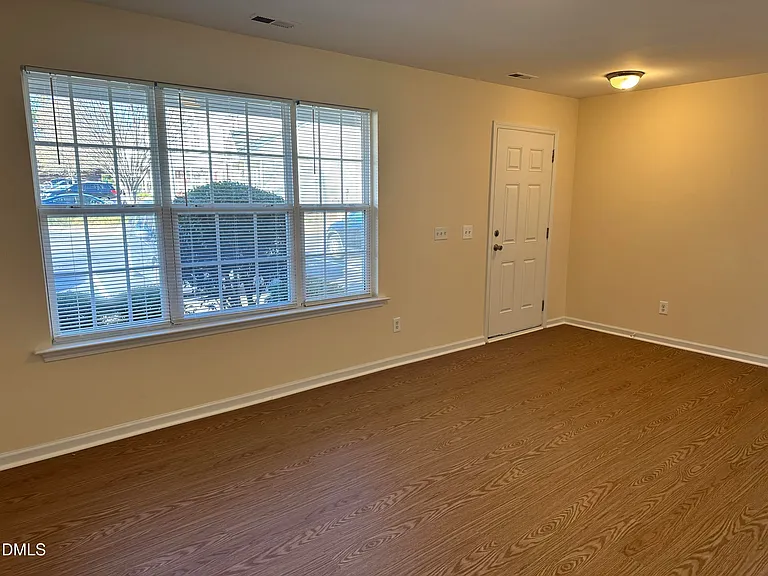 7852 Averette Field Dr — Photo 4