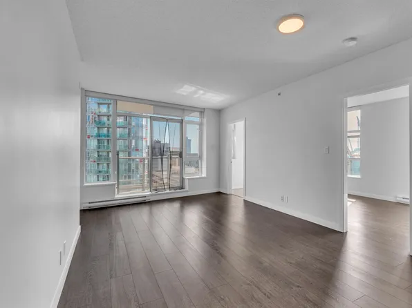 821 Cambie St #1404, Vancouver, BC V6B 0E3