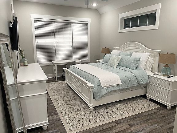 5th image of 71 Pleasant Dr