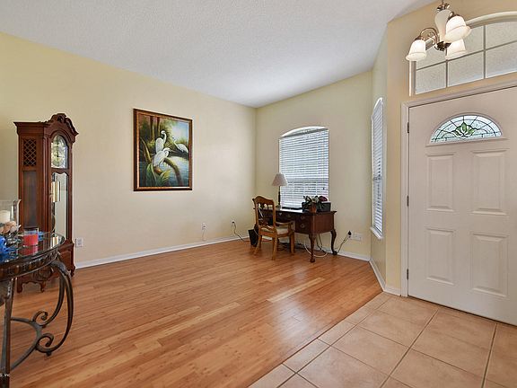 2nd image of 983 Chapeltown Cir N