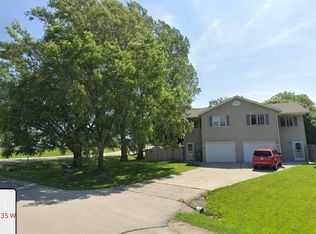 1435 Warwick Way, Racine, WI 53406