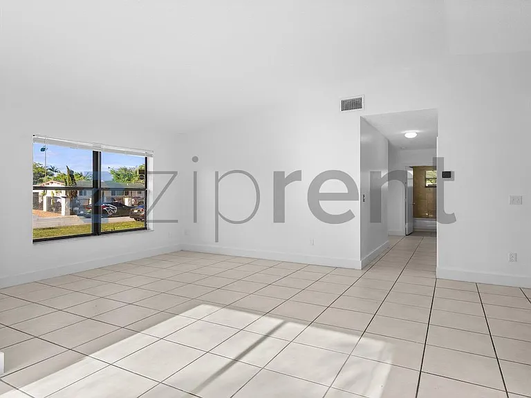 16110 SW 300th St — Photo 8