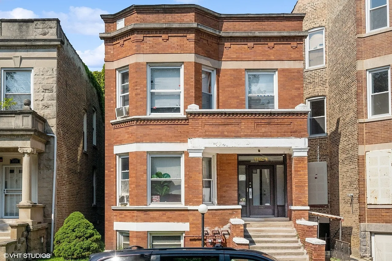 2 bed, 1000 sqft, $1,600 — Photo 1