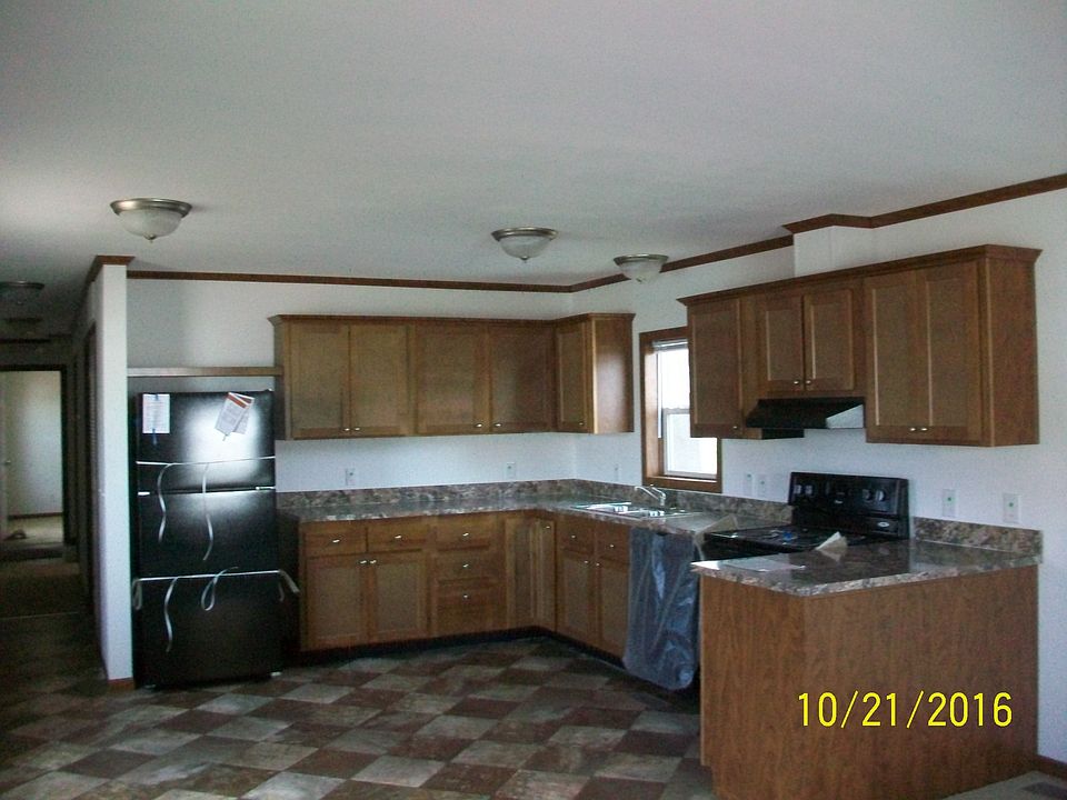 1st image of 221 E Desmet St
