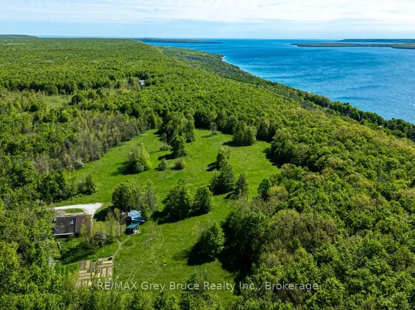 127 Crawford Dr, South Bruce Peninsula, ON N0H 2T0