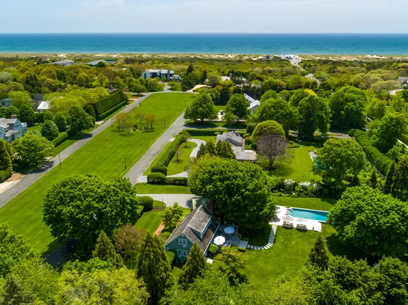 50 Saint Marys Lane, Amagansett, NY 11937
