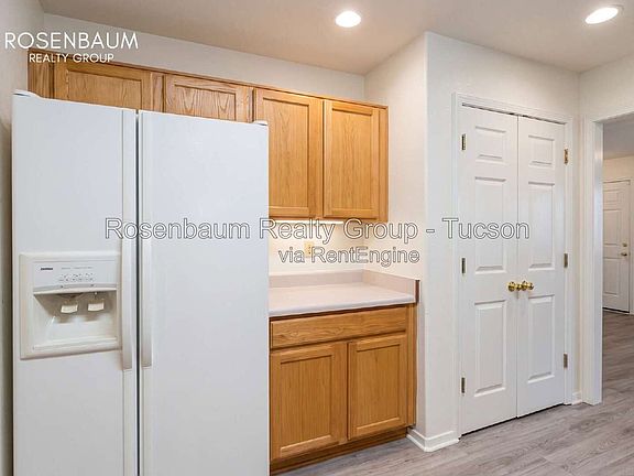 3rd image of 10237 E Desert Crossings Way