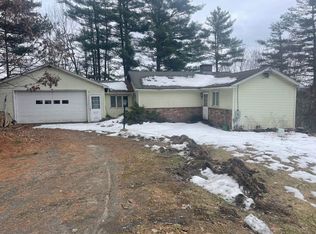1009 Terry Hill Rd, Fairlee, VT 05045