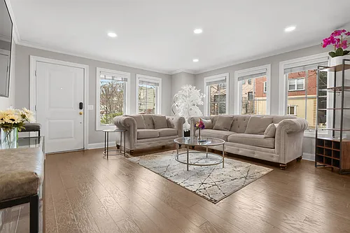 200 Laird Ave #101 Photo 1