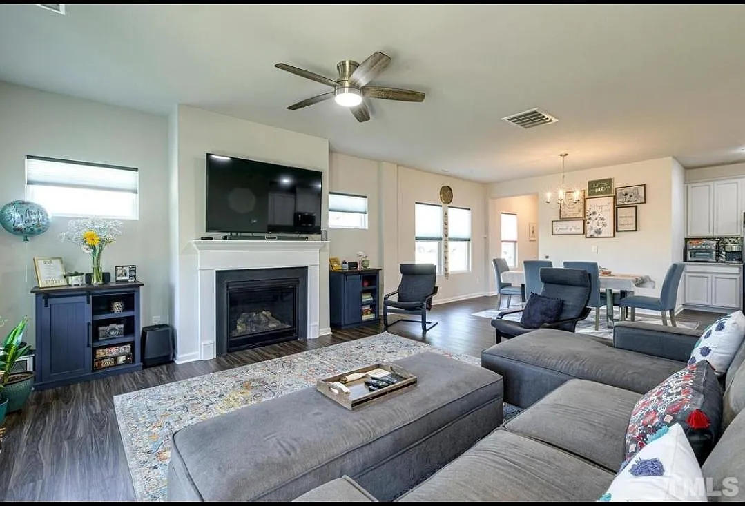 Building Photo - 3405 Dropseed Dr