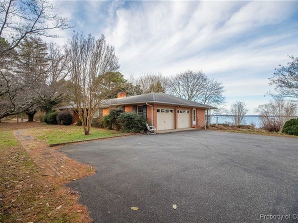 436 Hibble Rd, Saluda, VA 23149