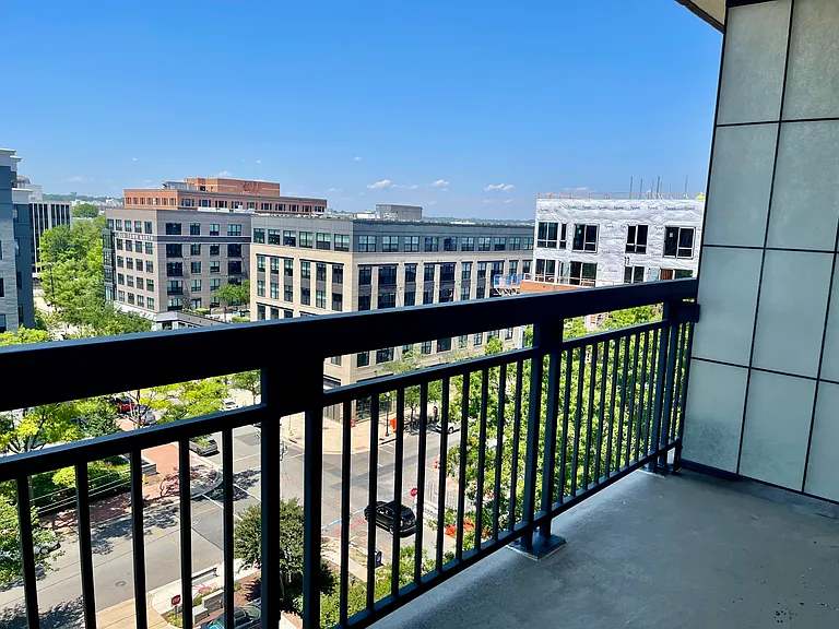 801 N Pitt St #901 — Photo 8