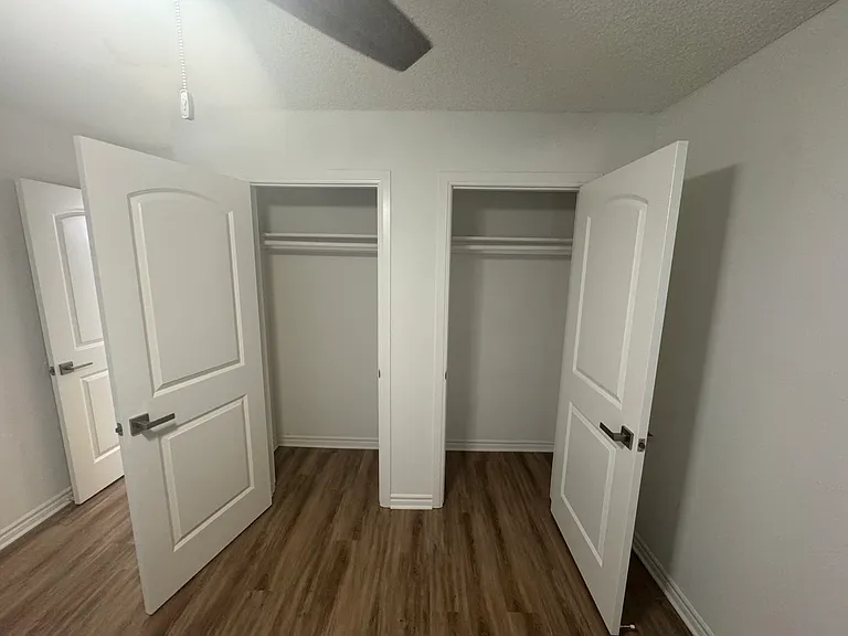 Friendly Hills apartments — Photo 12