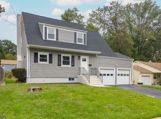 510 Sutherland Rd, Ewing, NJ 08618