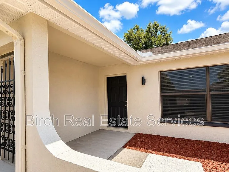 1326 Calamondin Dr — Photo 2