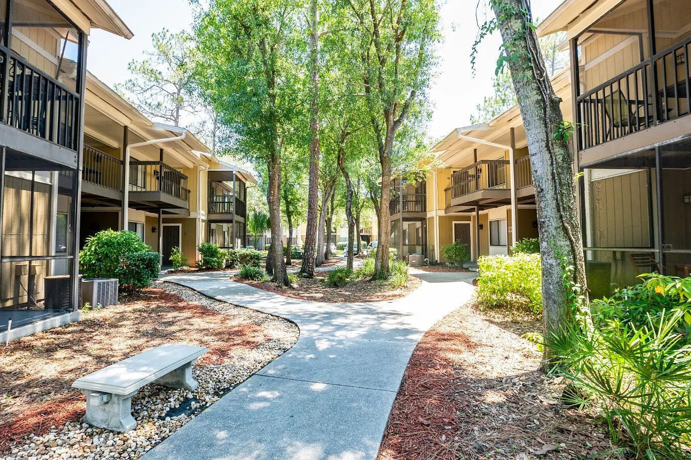 Stone Creek Apartments — Photo 4