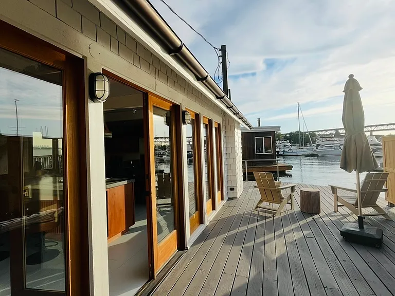 1409 NE Boat St #7 — Photo 21