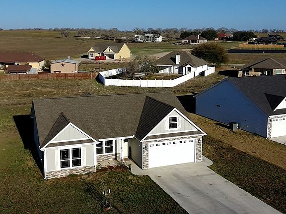 2nd image of 136 Turnberry