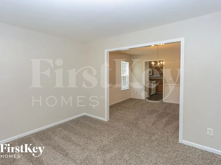 8605 Royal Bluff Dr — Photo 5