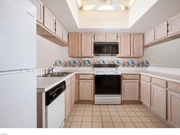 5th image of 5895 Chanteclair Dr APT 116